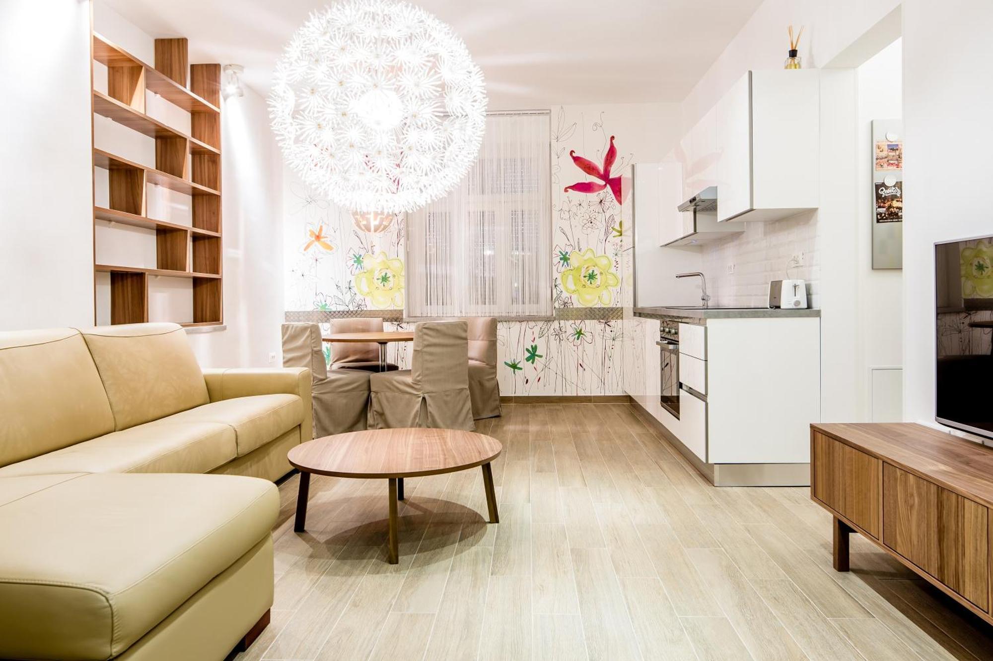 Wh Apartments Ljubljana Luaran gambar