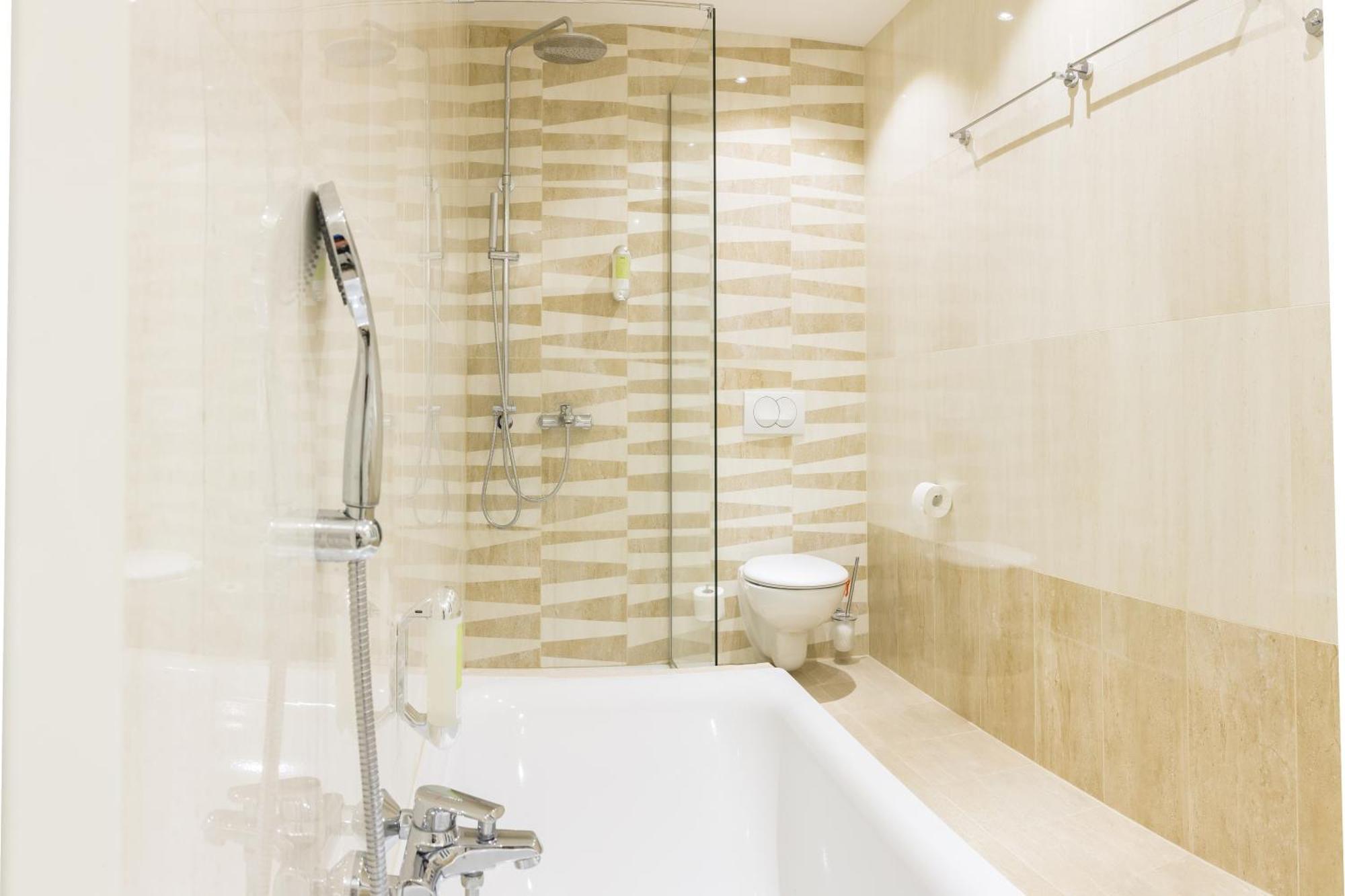 Wh Apartments Ljubljana Luaran gambar